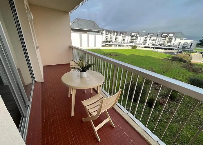 T2 Hyper Centre, Proche Port, Et Gare 프풀리귀앙